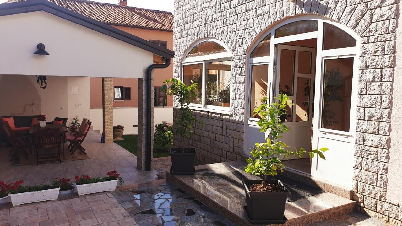 Appartamento House Maric Porec Esterno foto